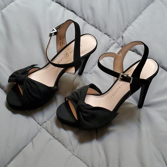 Chinese Laundry Black Heels - Picture 3 of 3